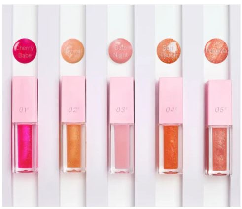 Lip Plumper Gloss – Color Changing, High Shine & Moisturizing Finish