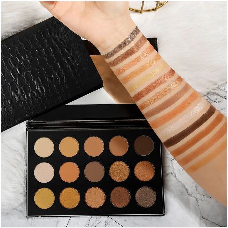 15 Shade Pro Eyeshadow Palette – Stylish Black Textured Packaging