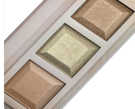 Bronzer & Highlighter Palette – Dual Shimmer & Glow | MOQ 25 pcs