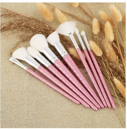 8-Piece Pro Brush Kit – Designer Quality Makeup Brushes | MOQ 12